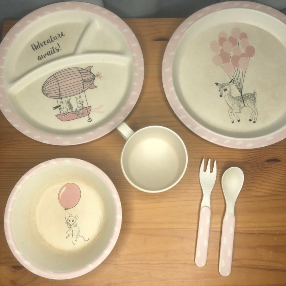 Gently used Bloomingville Adventure Awaits pink 6 piece dining meal set - Picture 3 of 4